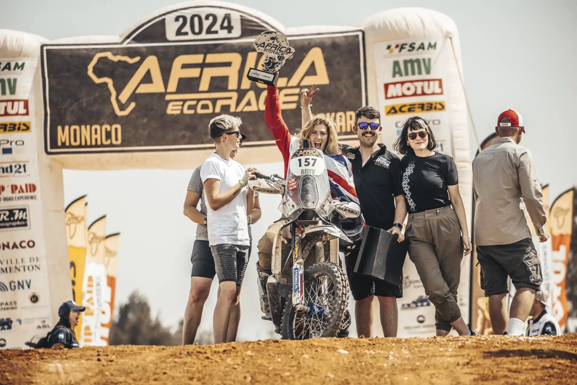 Thegirlonabike aer finish line